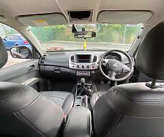 Mitsubishi challenger L200 jeep - Image 7/10