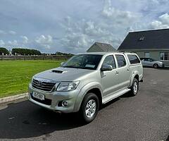 2015 TOYOTA HILUX