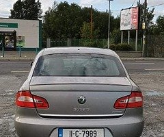Skoda Superb 2011 - Image 4/10