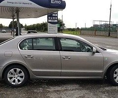 Skoda Superb 2011 - Image 5/10
