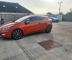 2013 KIA C'EED// 1.4 CRDI// NEW NCT //  TANGO ORANGE - Image 4/10