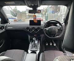 DS 3 CROSSBACK PERFORMANCE LINE 1.2 petrol - Image 5/9