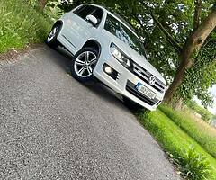 R Line Volkswagen Tiguan - Image 7/8
