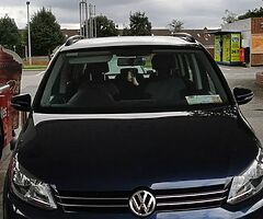 Vw touran 7 seats 1.6 diesel Bluemotion technology
1 owner 81 k miles 7 seater