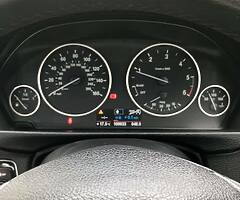 2012 BMW Series 3 - Image 8/10