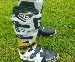 Gaerne SG12 MX Motocross Boots EU44 Uk9 no alpinestar - Image 4/4