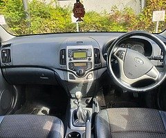 Hyundai i30 - Image 4/6
