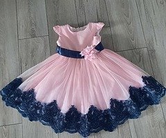 Girls dress
