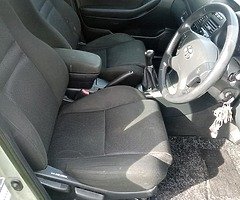 Toyota avensis 1.8 t3x petrol vvti 2006 only 1 owner nctd and taxed clean car inside and outside - Image 4/6