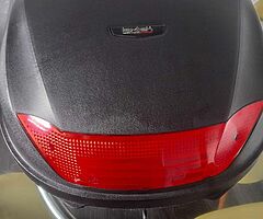 Motorcycle scooter tail back box 50+ ltr and mounting plate - Image 5/5