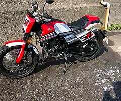 2021 Mondial Hps 125