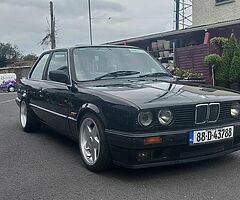 Bmw e30  1988
316 coupe - Image 10/10