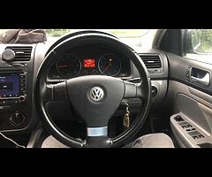 Volkswagen Jetta 1.9 sunroof model - Image 8/10