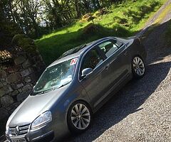 Volkswagen Jetta 1.9 sunroof model - Image 10/10