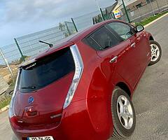 Electric Nissan Leaf - Image 3/9