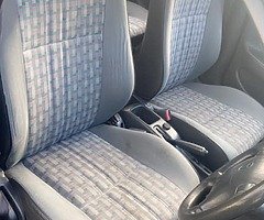 96 e10 Toyota Corolla - Image 6/10