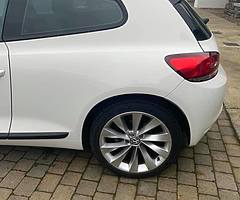 Volkswagen Scirocco - Image 5/9