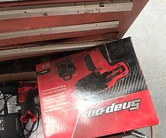 Snap on battery gun 3/8 drive