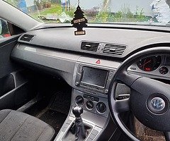 Volkswagen Passat - Image 6/6