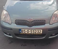 Toyota yaris 2005