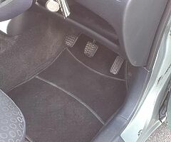Toyota yaris 2005 - Image 4/8