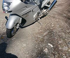 2004 Honda CBR - Image 9/10