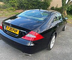 2010 Mercedes-Benz CLS - Image 4/10