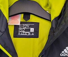 Adidas jacket
Age 11/12years