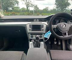 2016 volkswagon passat - Image 5/7