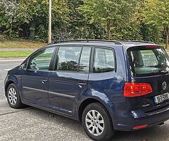 Vw touran 7 seats 1.6 diesel Bluemotion technology
1 owner
81 k miles
Manual - Image 3/10