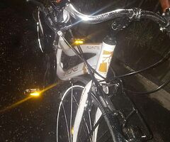 Womans f1-one hybrid bike