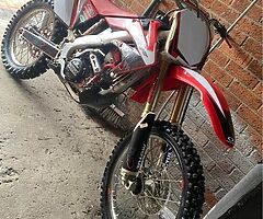 CRF 250 - Image 8/8