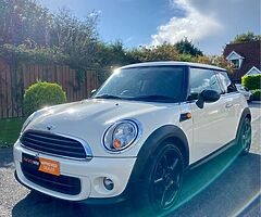 2011 MINI First - Image 7/10