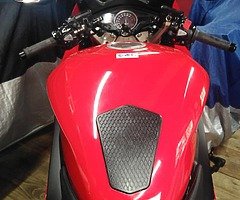 Honda VFR800F-E - Image 8/10
