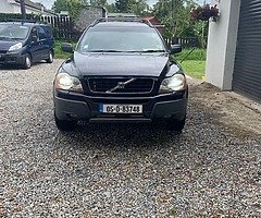 2005 Volvo XC90.  Crew cabbed - Image 4/9