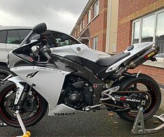 Yamaha R1 Big Bang