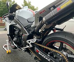 Yamaha R1 Big Bang - Image 5/10