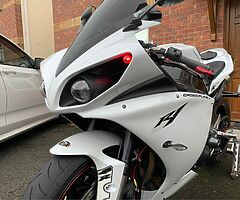 Yamaha R1 Big Bang - Image 7/10