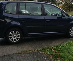 Vw touran 7 seats 1.6 diesel Bluemotion technology
1 owner
81 k miles
Manual - Image 3/10