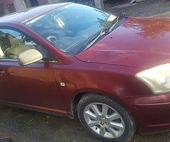 Toyota Avensis 1.8 - Image 5/5