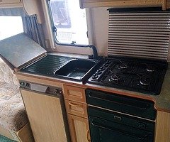 Caravan - Image 8/10