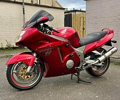 2001 Honda CBR - Image 4/7