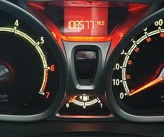 2010 fiesta zetec