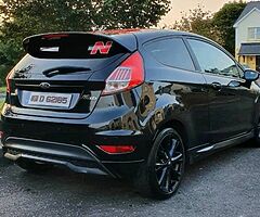 2016 Ford Fiesta Zetec S Black Edition - Image 3/8