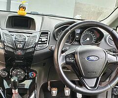 2016 Ford Fiesta Zetec S Black Edition - Image 6/8