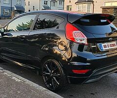 2016 Ford Fiesta Zetec S Black Edition - Image 8/8