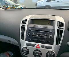Kia 2010 - Image 8/10