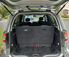 Ford Galaxy 1.6