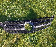 GENUINE MERCEDES C CLASS SPORT W205 S205 13-18 FRONT BUMPER GRILL