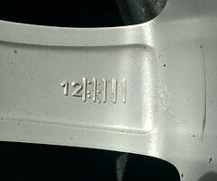 IMMACULATE 17" GENUINE BMW 3 SERIES E90 STYLE 338 ALLOY WHEEL 8J 5x120 *NO BUCKLES CRACKS WELDS* - Image 4/5